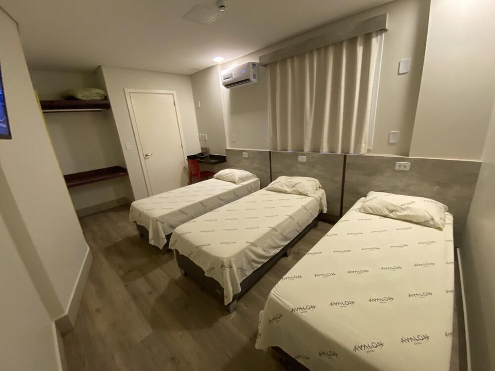 Hotel Avalon Maringa Economico Εξωτερικό φωτογραφία