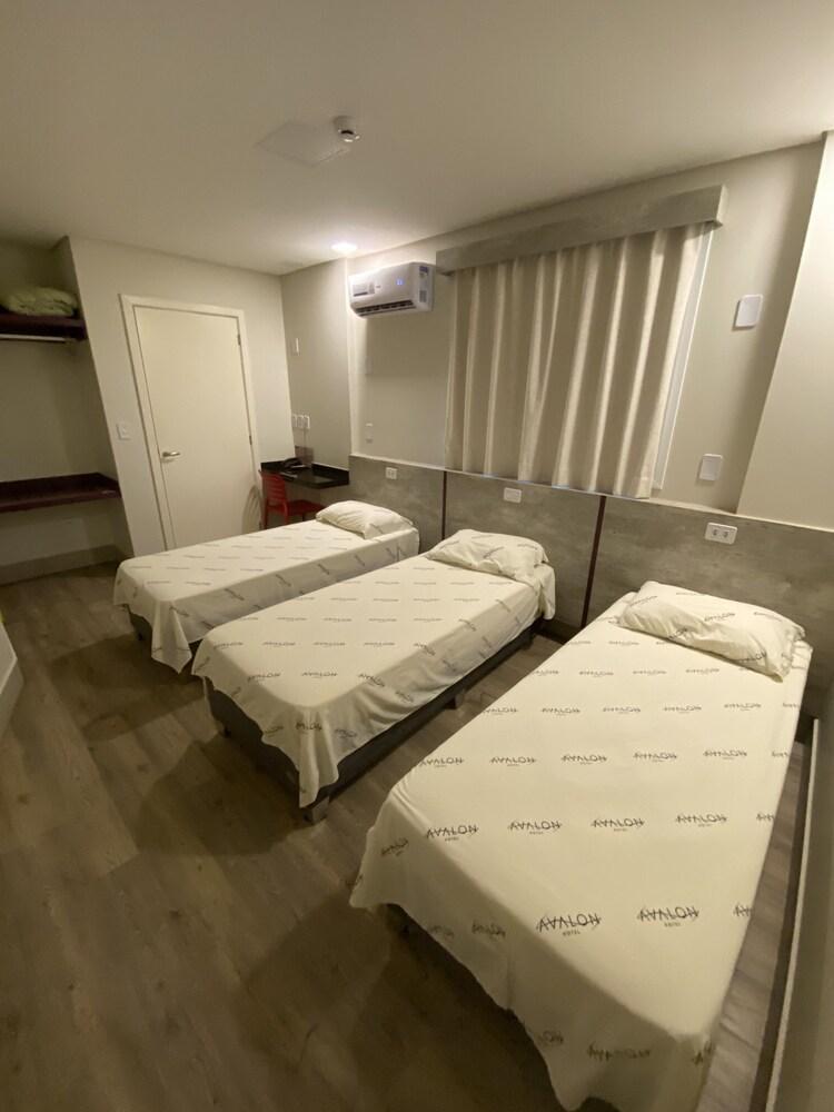 Hotel Avalon Maringa Economico Εξωτερικό φωτογραφία